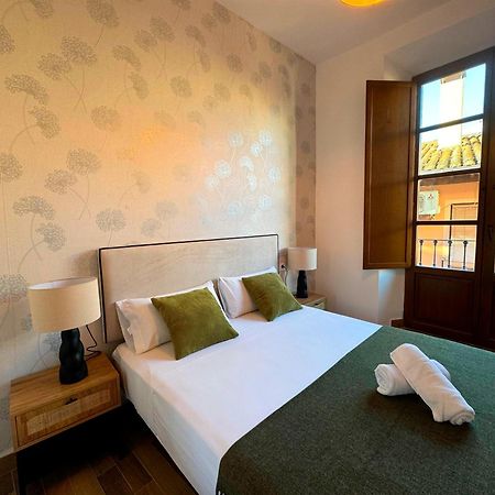 Apartamentos Plaza San Agustin 3000 グラナダ エクステリア 写真