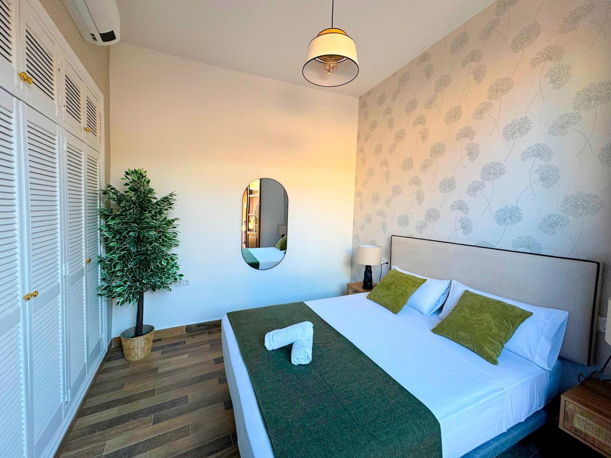 Apartamentos Plaza San Agustin 3000 グラナダ エクステリア 写真