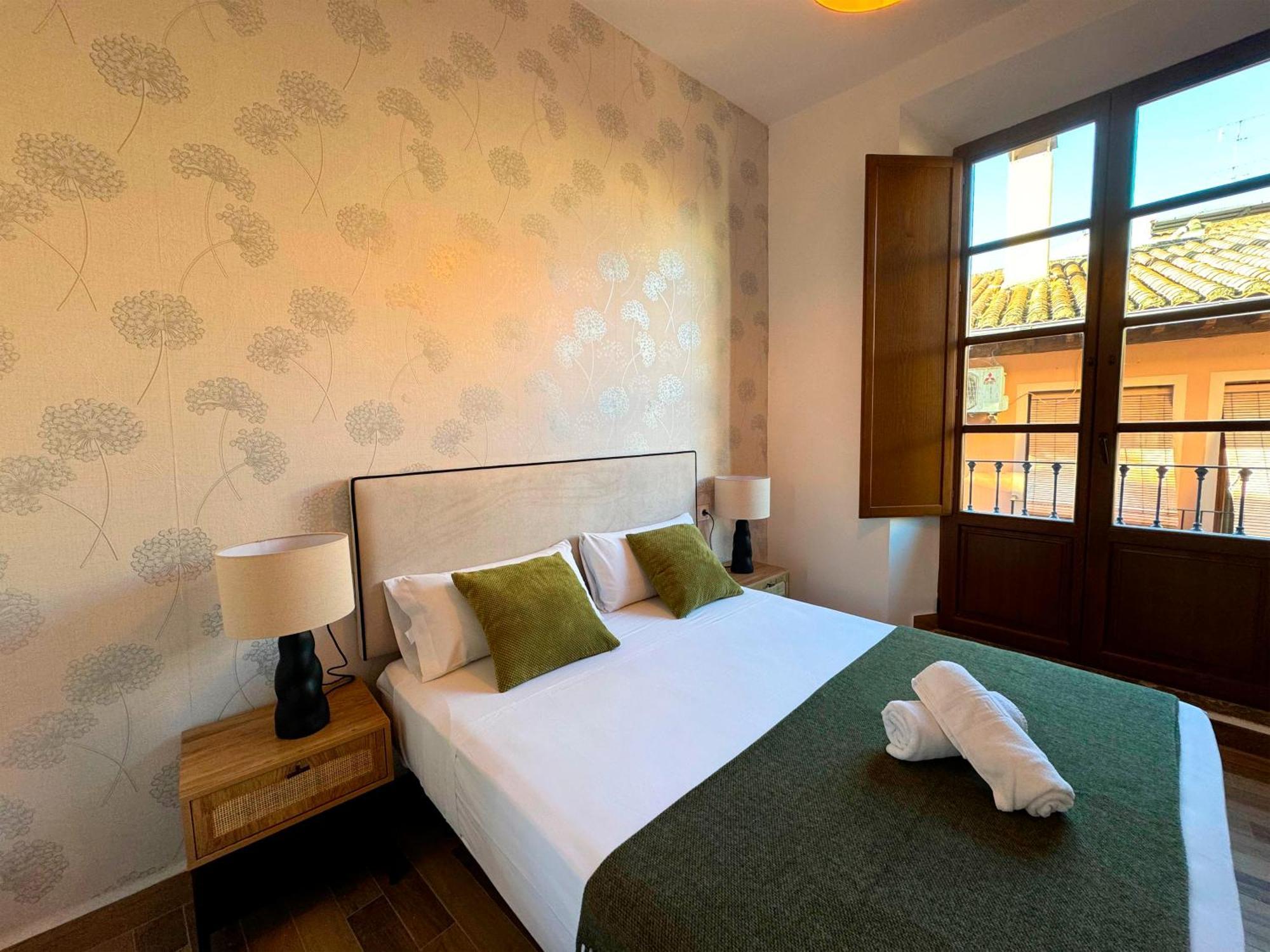 Apartamentos Plaza San Agustin 3000 グラナダ エクステリア 写真